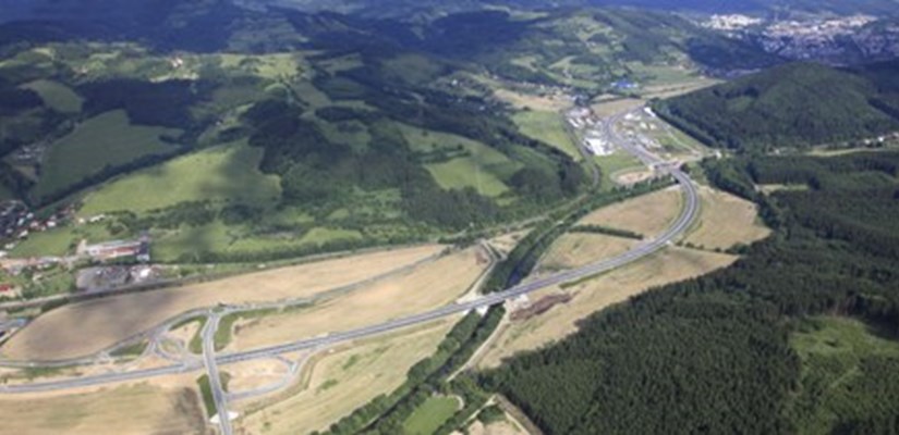 silnice první trídy I/57 mezi obcemi Semetín a Jablunka silnice první trídy I/57 mezi obcemi Semetín a Jablunka