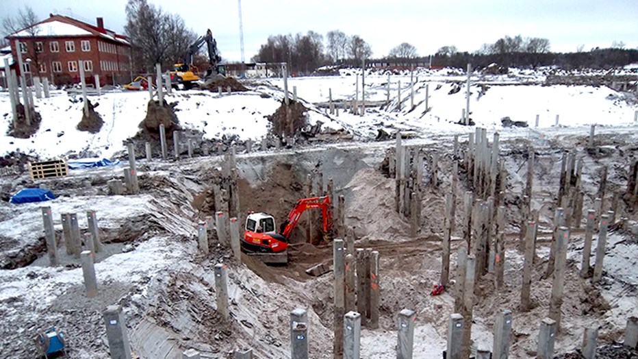 We used some 2,500 concrete piles in the piling work.  We used some 2,500 concrete piles in the piling work.