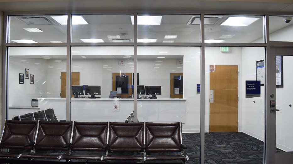 Phoenix Sky Harbor International Airport (PHX) Terminal 4 N4 Concourse Renovation (Photo credit: Architeckton) Phoenix Sky Harbor International Airport (PHX) Terminal 4 N4 Concourse Renovation (Photo credit: Architeckton)