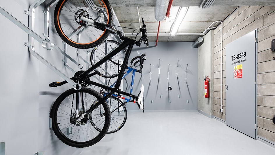 Praga_Studios_bike room_by_Tomas_Hejzlar