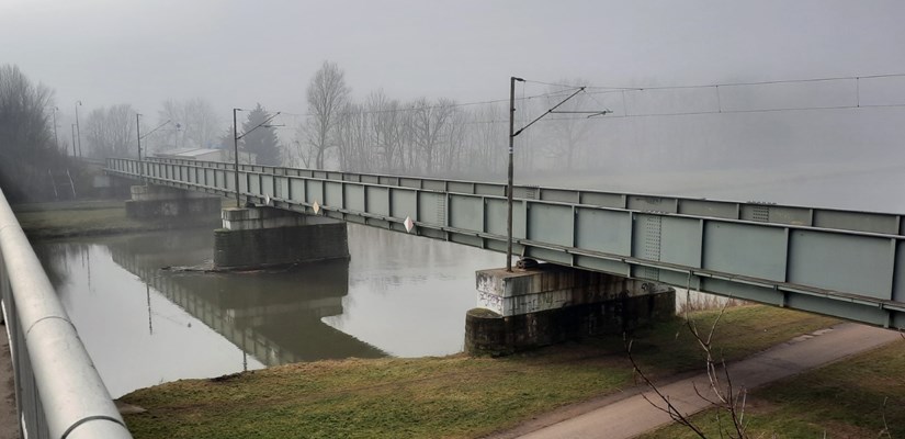 Most přes Labe před rekonstrukcí Most přes Labe před rekonstrukcí