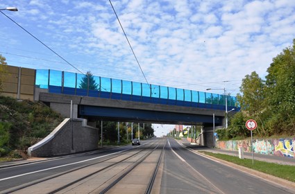 Plzeň_ žel. most přes Vejprnickou ul.