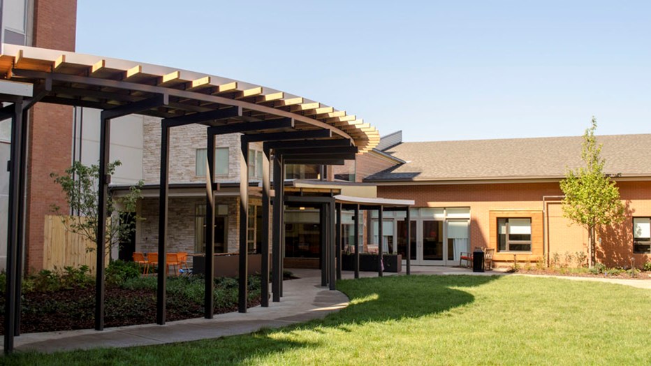 Abe's Garden at Park Manor wanted to construct the first memory care community in the U.S. dedicated to elevating the quality of memory care for those with Alzheimer's disease and related dementias. Skanska worked closely with the owner to complete the project on budget and achieve a residential feel while meeting the requirements of a state-regulated healthcare building. Abe's Garden at Park Manor wanted to construct the first memory care community in the U.S. dedicated to elevating the quality of memory care for those with Alzheimer's disease and related dementias. Skanska worked closely with the owner to complete the project on budget and achieve a residential feel while meeting the requirements of a state-regulated healthcare building.