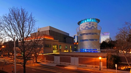 The California Department of General Services wanted to improve the reliability and capacity of its Central Utility Plant Building, originally built in 1968.  Skanska delivered one of the most efficient plants in the nation, improving reliability and dramatically cutting costs.
