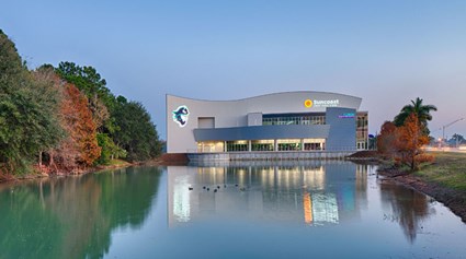 Florida SouthWestern State College wanted to enhance the college experience for their students and increase connections throughout their community. Skanska constructed the 74,933-SF venue that has already become one of the main attractions in Fort Myers. (Photo:Chad Baumer)