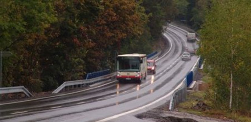 Nový povrch a rozšírení na devet metru Nový povrch a rozšírení na devet metru