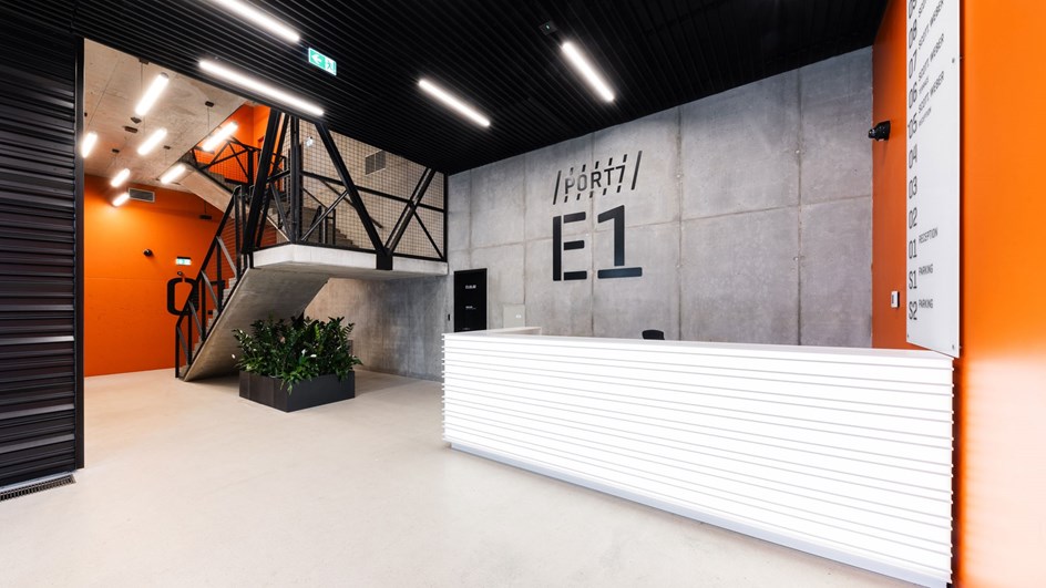 Port7 E1 building reception