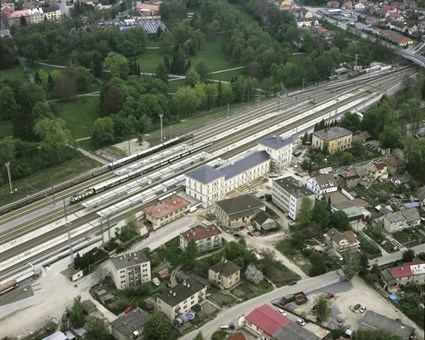 Chocen railway station 1